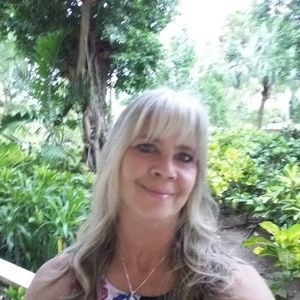 Meet your Posher, Deanna